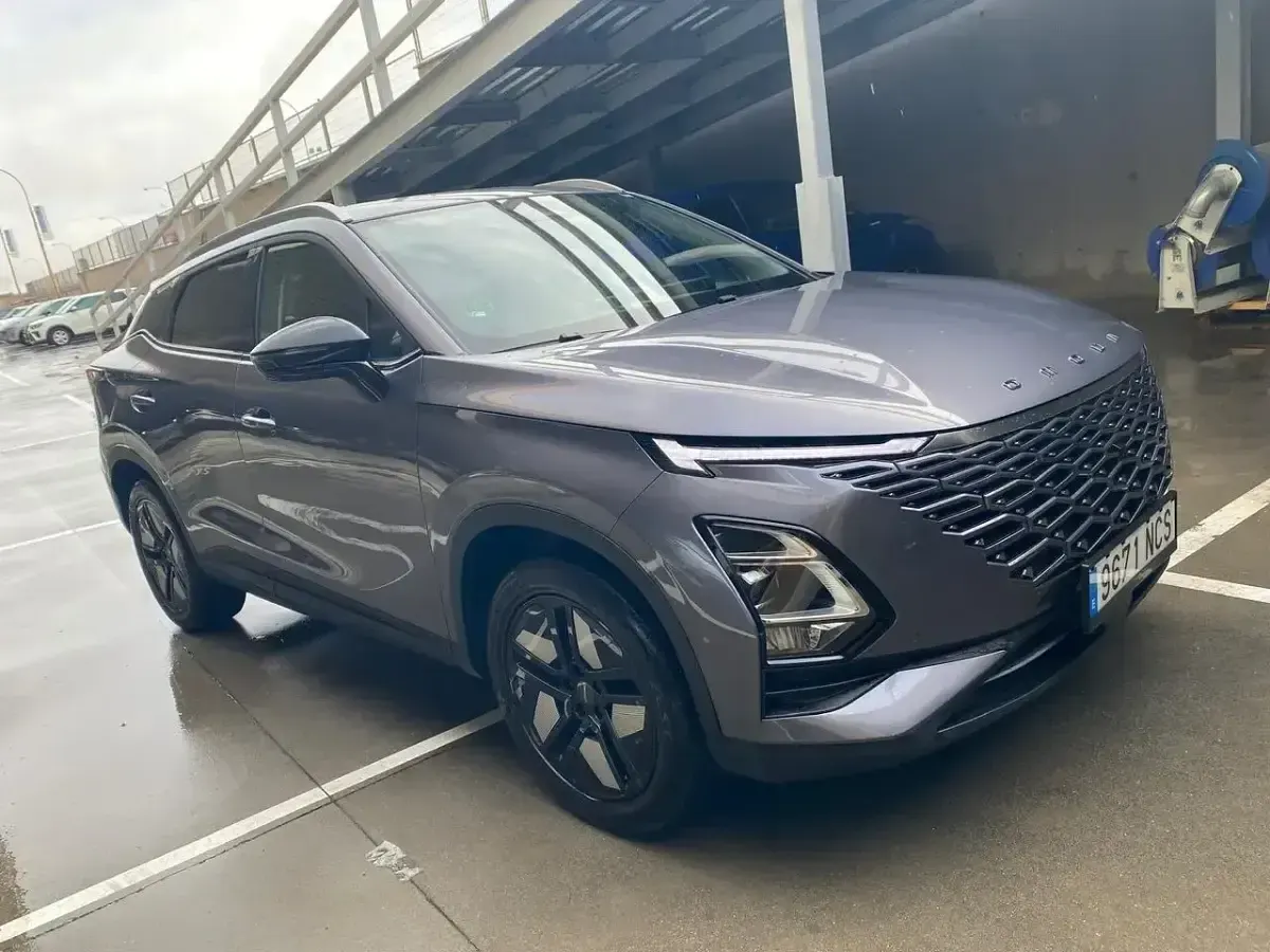 Usado Omoda 5 147 CV (108 kW) 2025 Gris SUV