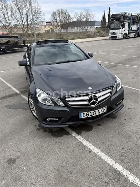 Usado Mercedes E250 204 CV (150 kW) 2010 Gris / plata Coupe