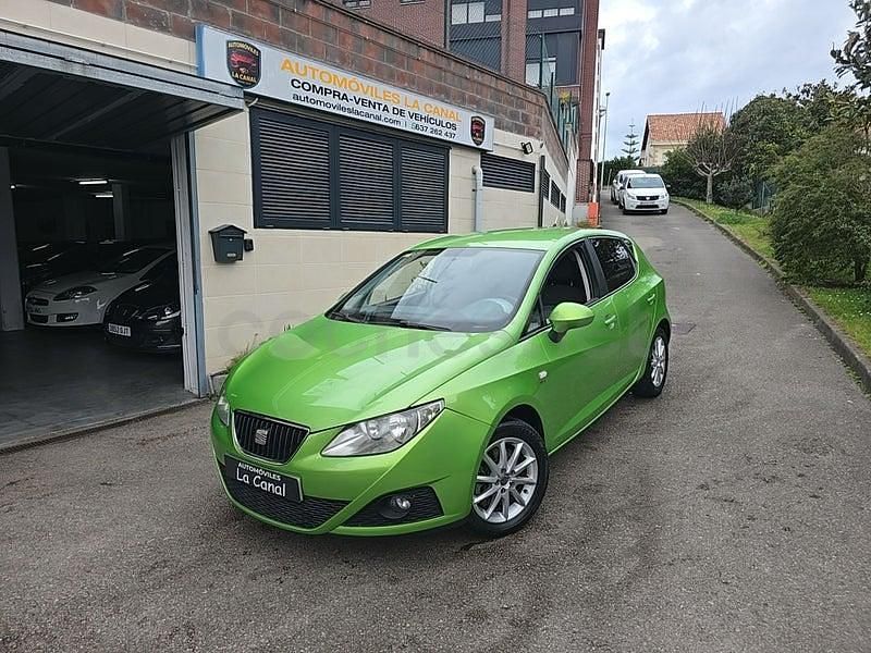 Usado Seat Ibiza Style 105 CV (77 kW) 2012 Verde Berlina