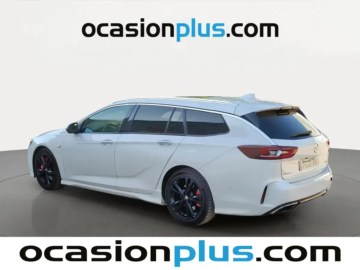 Usado Opel Insignia 210 CV (154 kW) 2018 Blanco Familiar