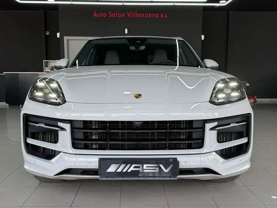 Usado Porsche Cayenne 519 CV (381 kW) 2024 Beige SUV