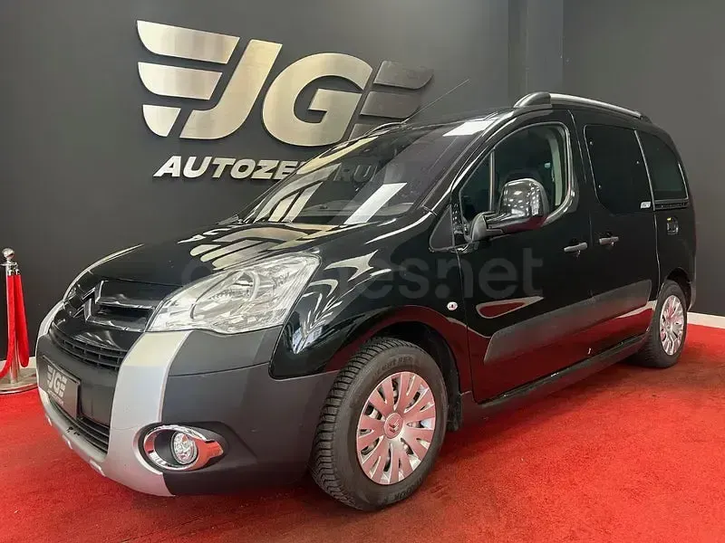 Usado Citroën Berlingo XTR 114 CV (83 kW) 2012 Negro Monovolumen