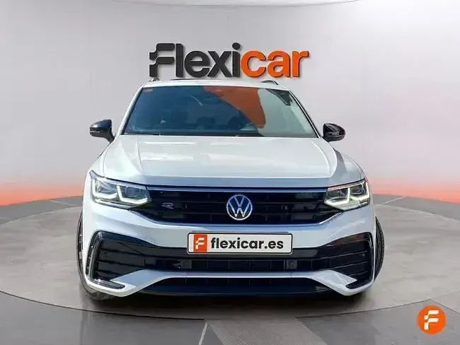 Usado VW Tiguan R-line 150 CV (110 kW) 2021 Blanco SUV
