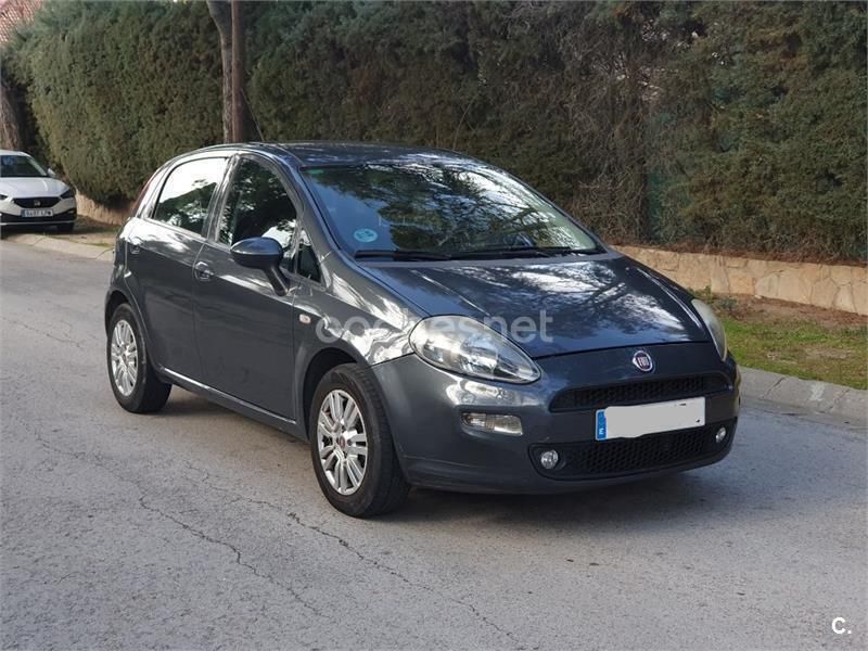 Gris / plata Usado 2016 Fiat Punto Easy Utilitario | 5950 € (Precio justo) - Imagen 1/4