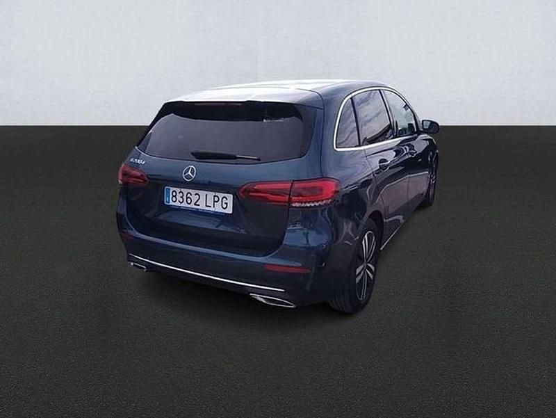 Usado Mercedes C320 150 CV (110 kW) 2021 Azul Familiar