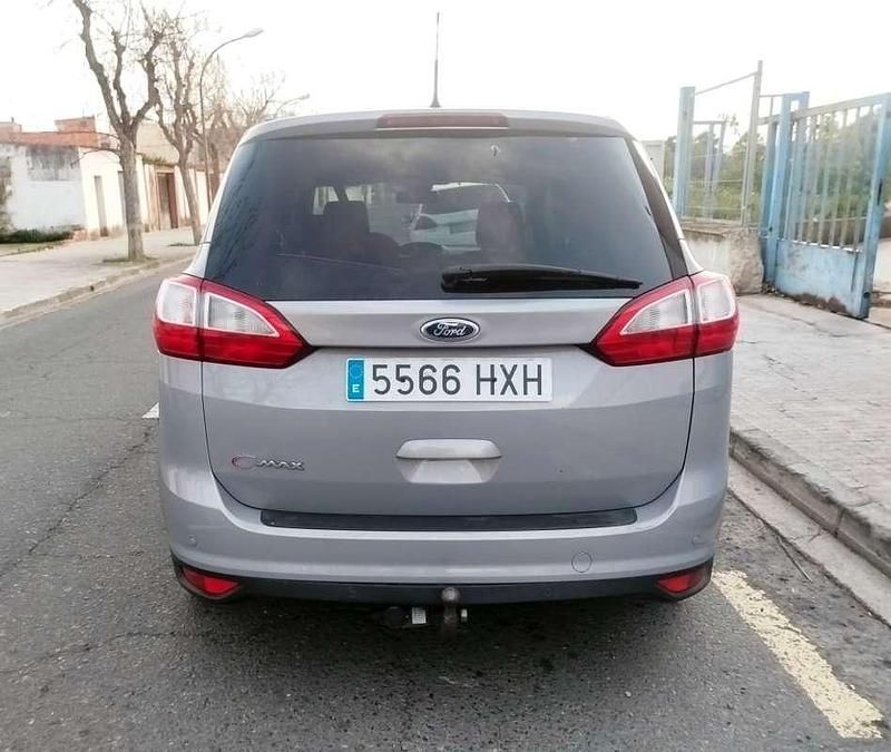 Usado Ford Grand C-Max Titanium 116 CV (85 kW) 2014 Gris Monovolumen