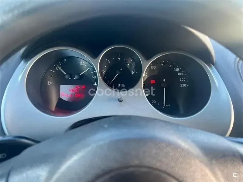 Usado Seat Altea 105 CV (77 kW) 2007 Blanco Monovolumen