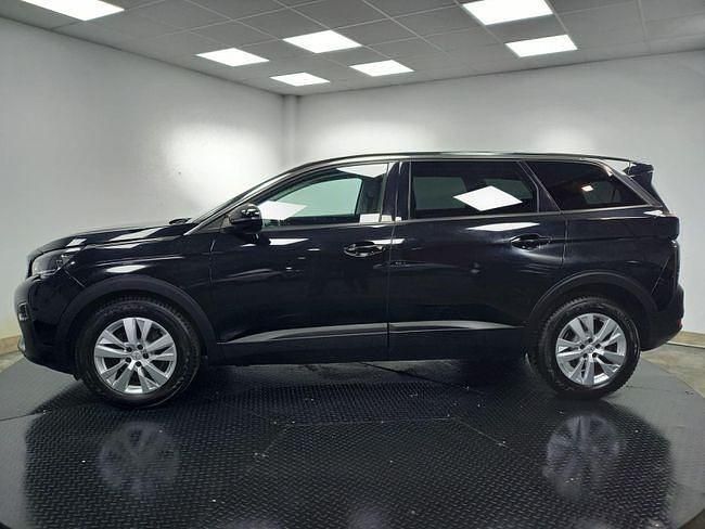 Usado Peugeot 5008 Active 131 CV (96 kW) 2020 Negro SUV