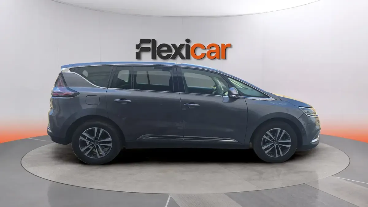 Usado Renault Espace Zen 160 CV (117 kW) 2018 Gris Monovolumen