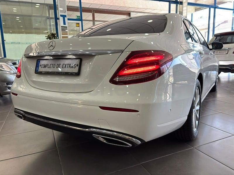 Usado Mercedes E220 194 CV (142 kW) 2020 Blanco Berlina