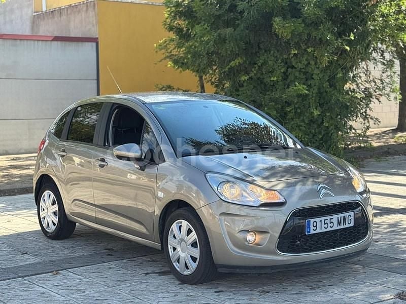 Usado Citroën C3 Attraction 68 CV (50 kW) 2013 Marrón Berlina