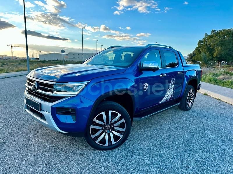 Azul Usado 2025 VW Amarok Aventura Recogida | 51.990 € (Precio justo) - Imagen 1/4