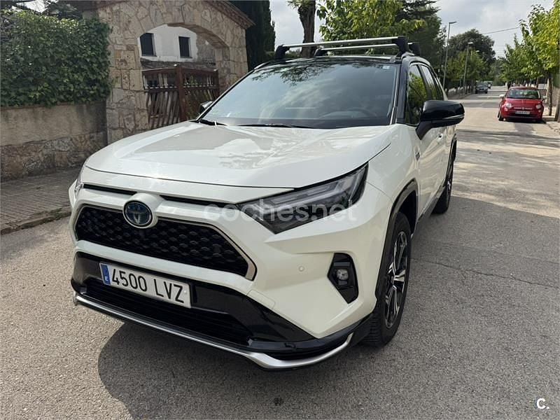 Usado Toyota RAV4 Hybrid Plus 306 CV (225 kW) 2022 Blanco SUV