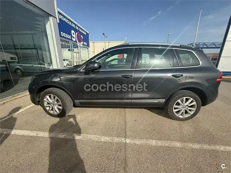 Usado VW Touareg 204 CV (150 kW) 2014 Gris / plata SUV