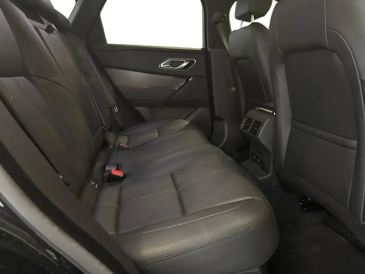 Usado Land Rover Range Rover Velar S 404 CV (297 kW) 2025 Negro SUV