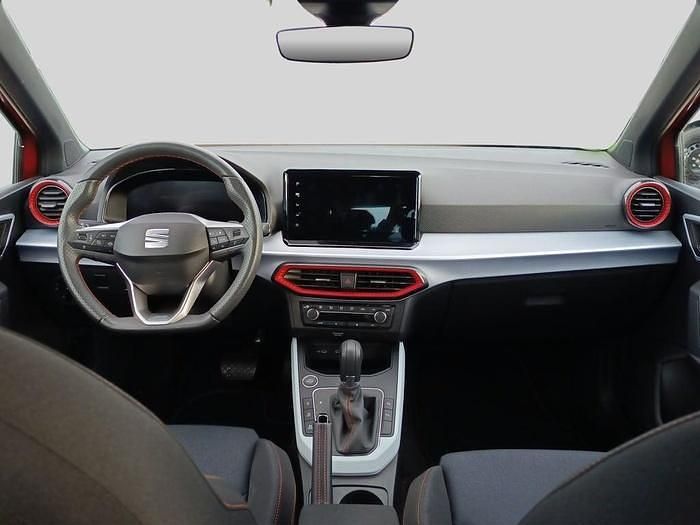 Usado Seat Arona FR 115 CV (84 kW) 2024 Rojo SUV