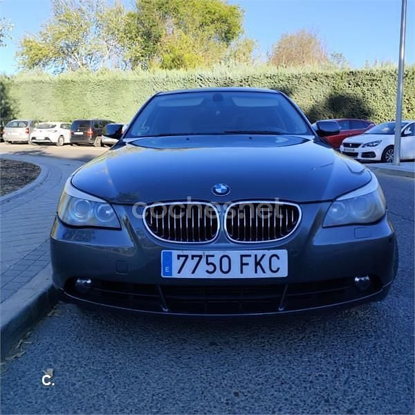 Gris / plata Usado 2007 BMW 535 Berlina | 6500 € - Imagen 1/4