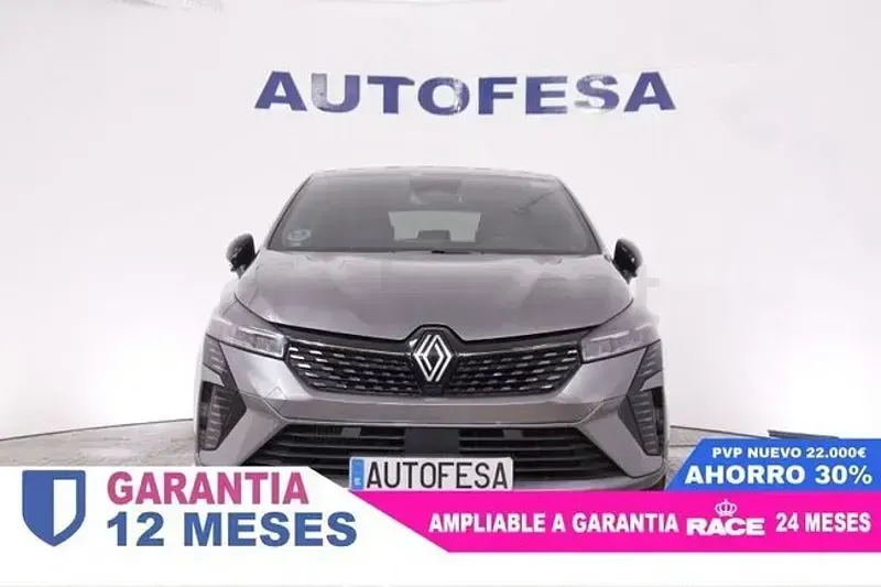 Usado Renault Clio V Techno 90 CV (66 kW) 2025 Gris / plata Berlina