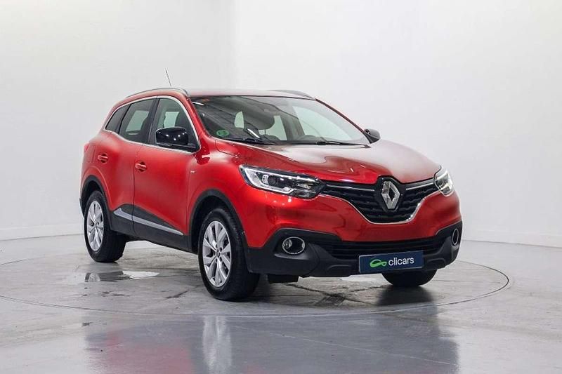 Usado Renault Kadjar LIMITED 132 CV (97 kW) 2018 Rojo SUV