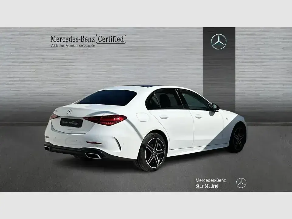 Usado Mercedes C300e 313 CV (230 kW) 2025 Blanco Berlina