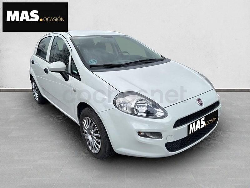 Usado Fiat Punto 69 CV (50 kW) 2017 Blanco Berlina