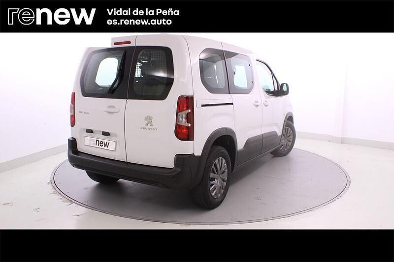 Usado Peugeot Rifter Business-Line 100 CV (73 kW) 2023 Blanco kaolin Monovolumen