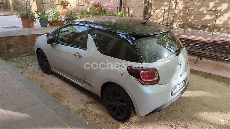 Blanco Usado 2016 DS Automobiles DS3 Berlina | 9700 € (Precio justo) - Imagen 1/4