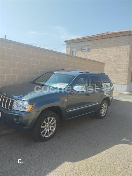 Verde Usado 2006 Jeep Grand Cherokee Overland SUV | 10.700 € (Un poco caro) - Imagen 1/4