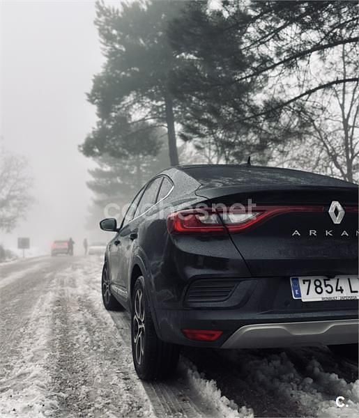 Usado Renault Arkana Intens 140 CV (102 kW) 2022 Negro SUV