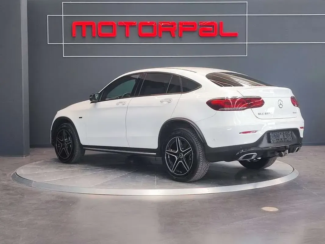 Usado Mercedes GLC300 245 CV (180 kW) 2020 Blanco SUV