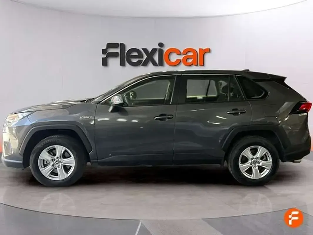 Usado Toyota RAV4 Hybrid Business Edition 218 CV (160 kW) 2021 Gris SUV