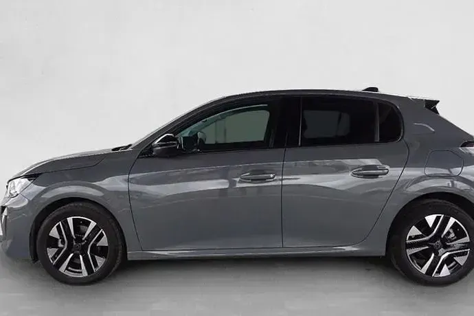 Usado Peugeot 208 Allure 100 CV (73 kW) 2025 Utilitario