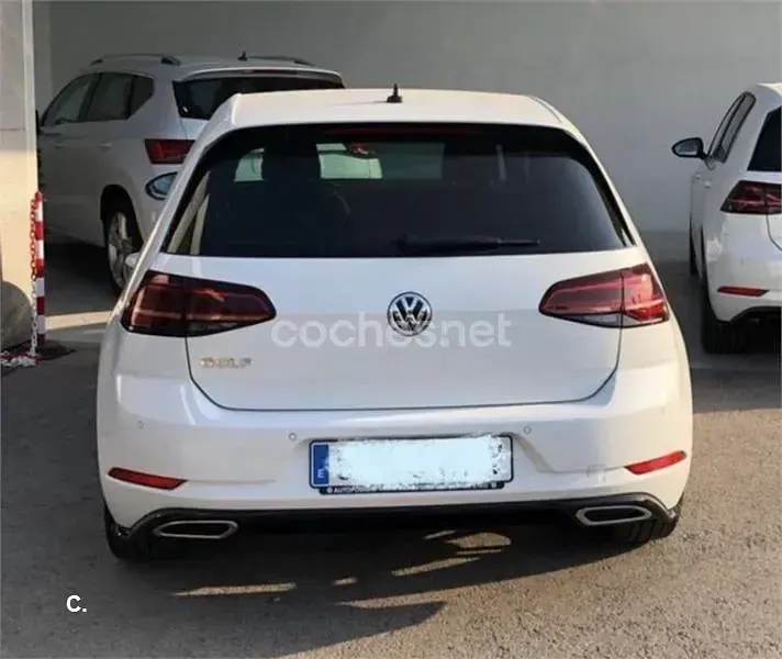 Usado VW Golf VII R-line 150 CV (110 kW) 2019 Blanco Berlina