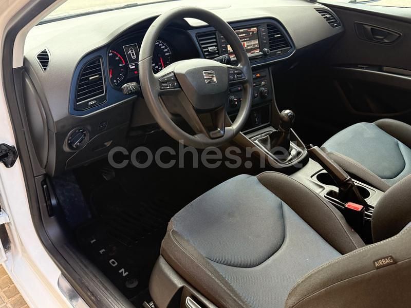 Usado Seat Leon CONNECT 110 CV (80 kW) 2016 Blanco Berlina