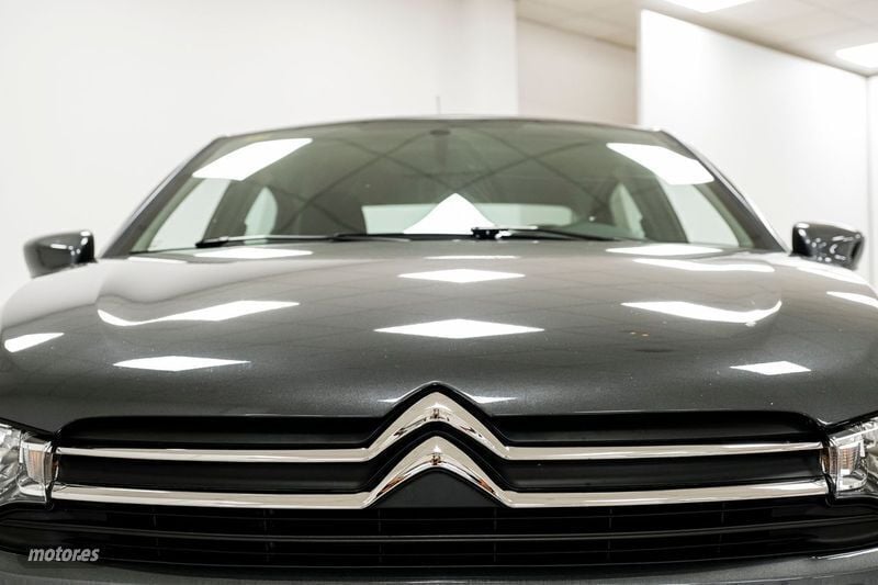 Usado Citroën C-Elysee I Exclusive 115 CV (84 kW) 2017 Gris Berlina