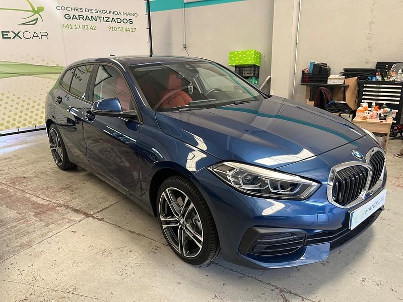 Usado BMW 120 190 CV (139 kW) 2021 Azul Utilitario