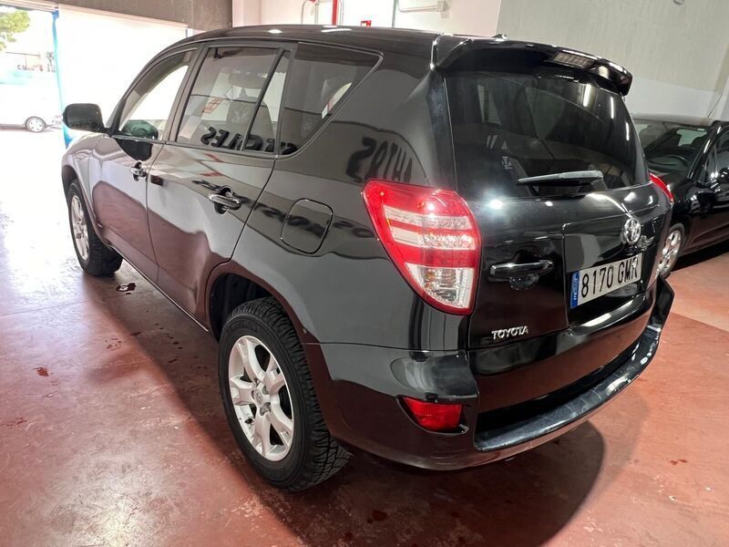 Usado Toyota RAV4 Advance 158 CV (116 kW) 2009 Negro SUV