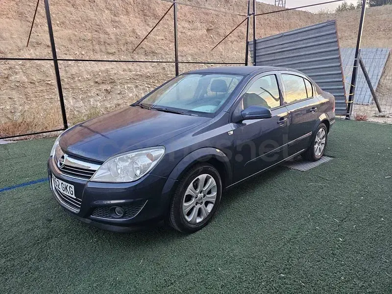Usado Opel Astra Cosmo 110 CV (80 kW) 2008 Azul Berlina