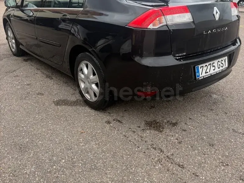 Käytetty Renault Laguna III Expression 110 HP (80 kW) 2010 Musta Sedan