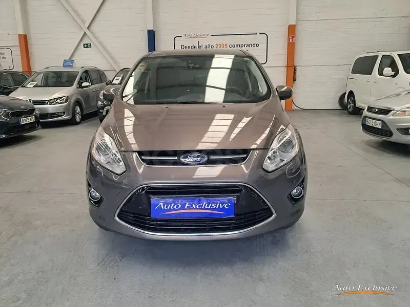 Usado Ford Grand C-Max Titanium 140 CV (102 kW) 2013 Gris / plata Monovolumen