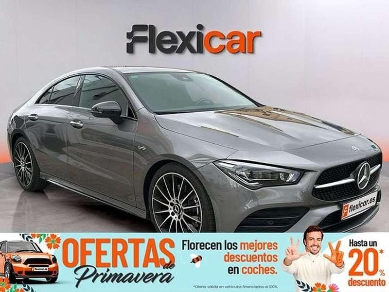 Usado Mercedes CLA200 163 CV (119 kW) 2022 Gris Berlina