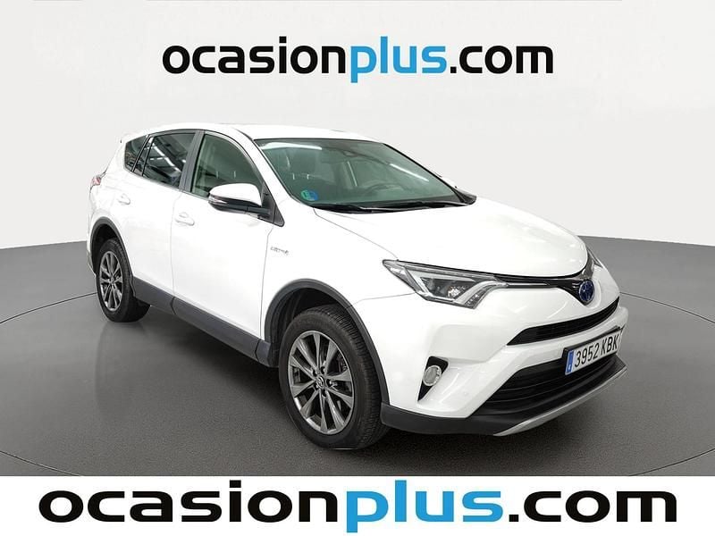 Usado Toyota RAV4 Advance 197 CV (144 kW) 2017 Blanco SUV
