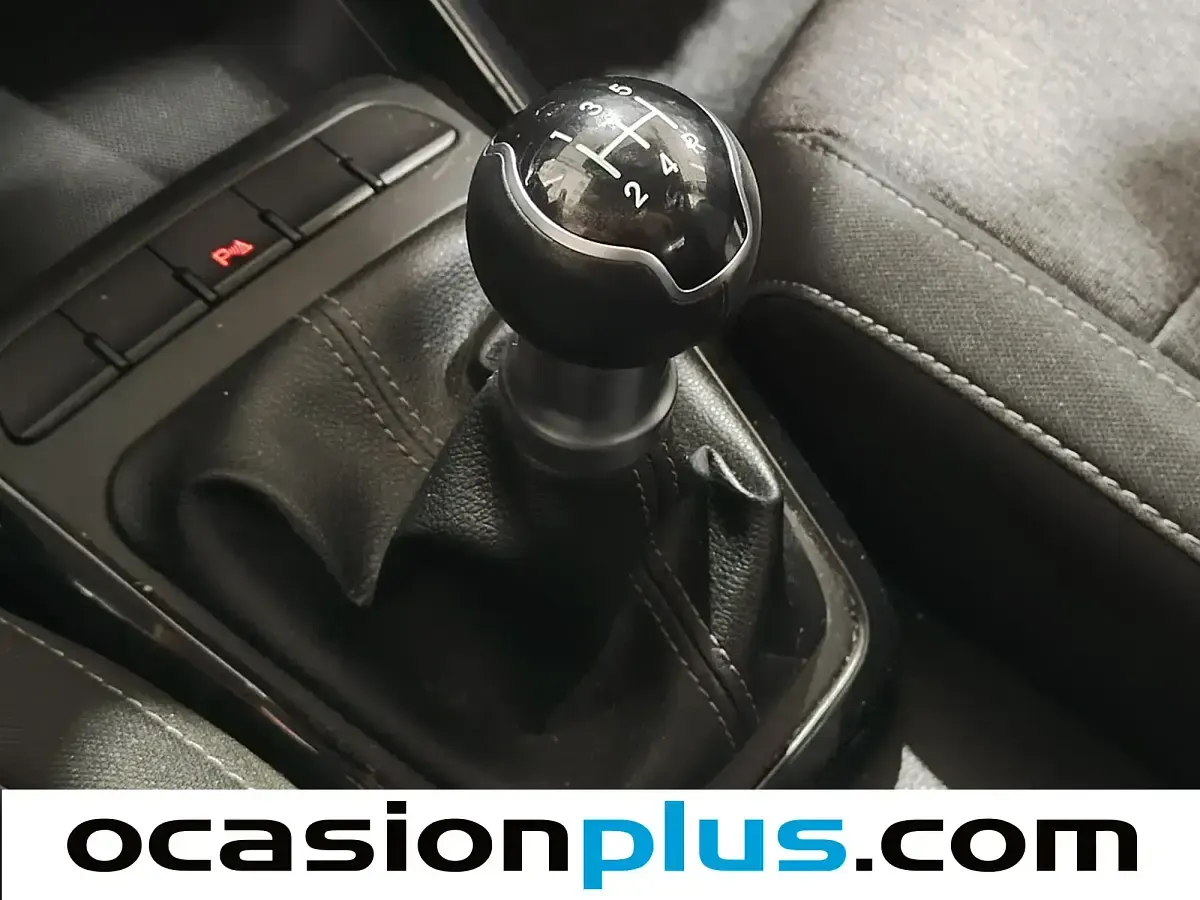 Usado Kia Stonic 79 CV (58 kW) 2025 Blanco SUV