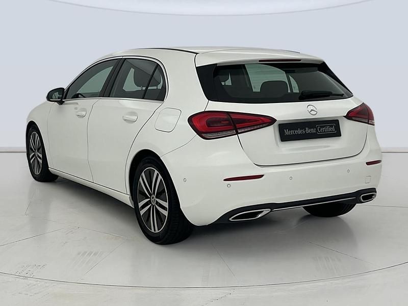 Käytetty Mercedes A180 136 HP (100 kW) 2022 Valkoinen Viistoperä