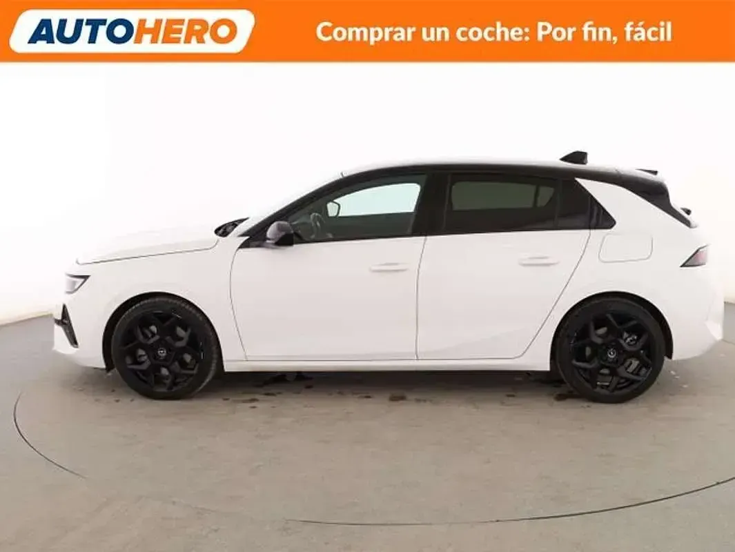 Usado Opel Astra GS Line 181 CV (133 kW) 2022 Blanco Utilitario