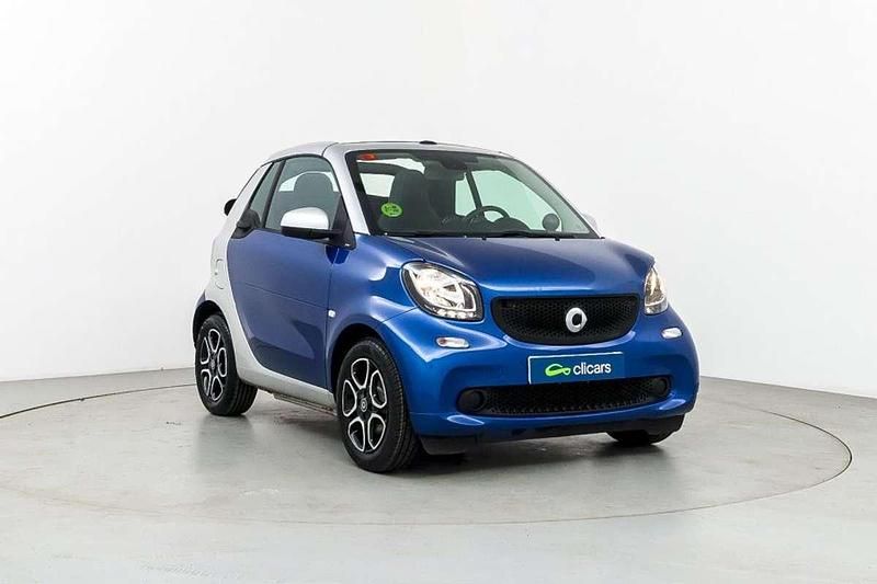 Usado Smart ForTwo Cabrio Prime 90 CV (66 kW) 2017 Azul Descapotable