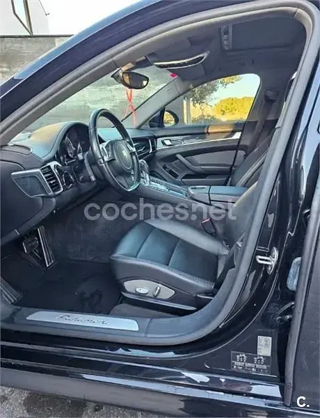 Usado Porsche Panamera 250 CV (183 kW) 2011 Negro Utilitario