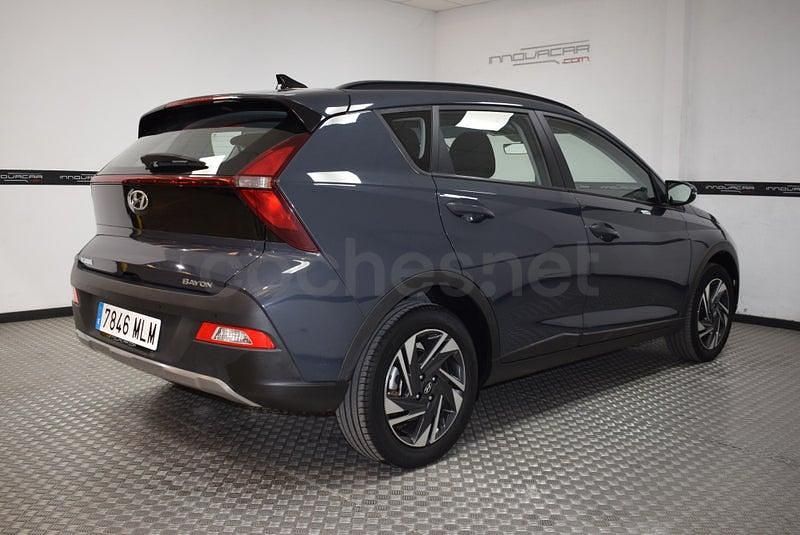 Usado Hyundai Bayon 84 CV (61 kW) 2023 Gris / plata SUV