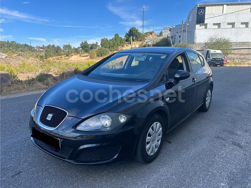 Negro Usado 2010 Seat Leon Berlina | 5990 € (Precio justo) - Imagen 1/4