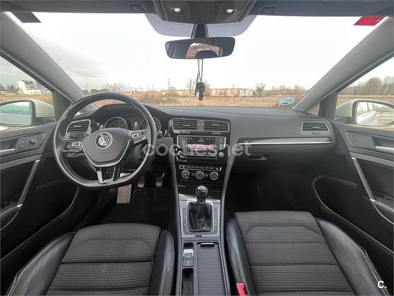 Usado VW Golf VII Sportline 150 CV (110 kW) 2017 Blanco Berlina